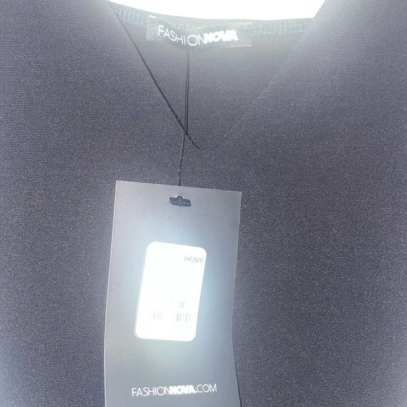 Fashion nova black bodysuit - Picture 2 of 2